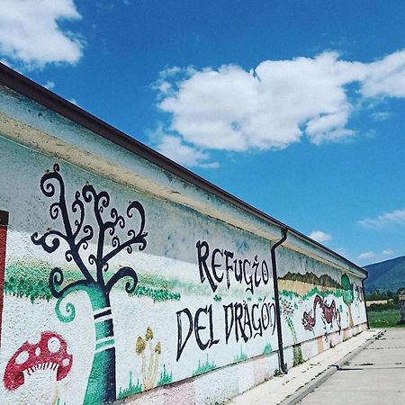 El Refugio Del Dragon Vandrarhem Arcones Exteriör bild